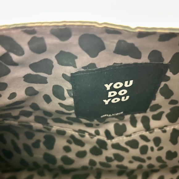 Stella & Dot Lady Boss handbag animal print - Picture 5 of 6